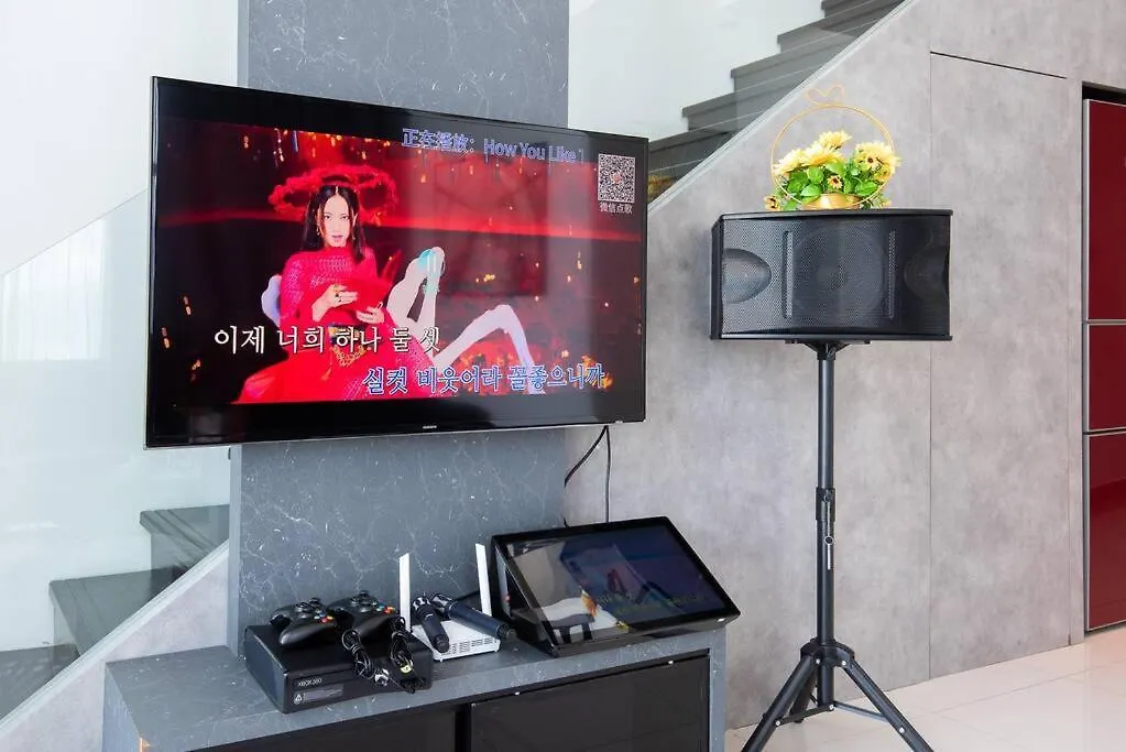 Xbox, Karaoke, Foosball, Pooltable, Icehockey, Ping Pong, Board Games 乔治敦 0*,